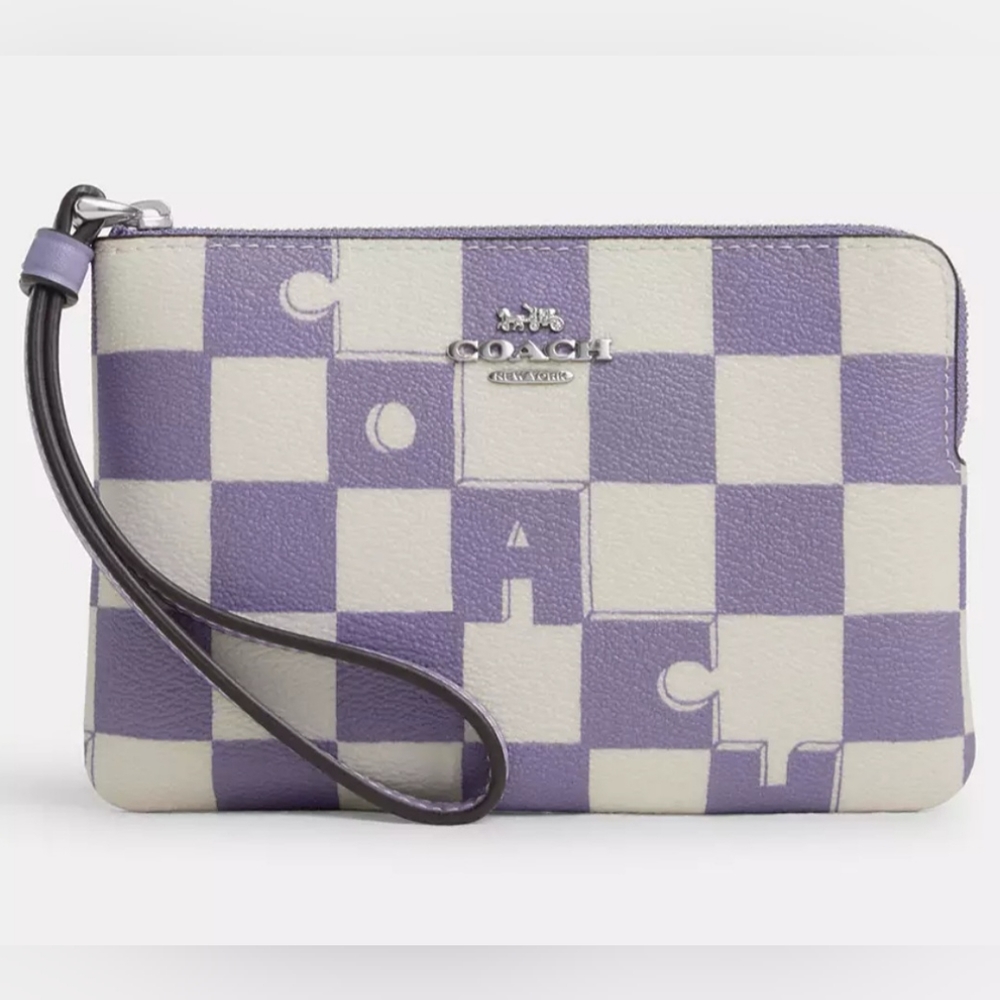 WRISTLET